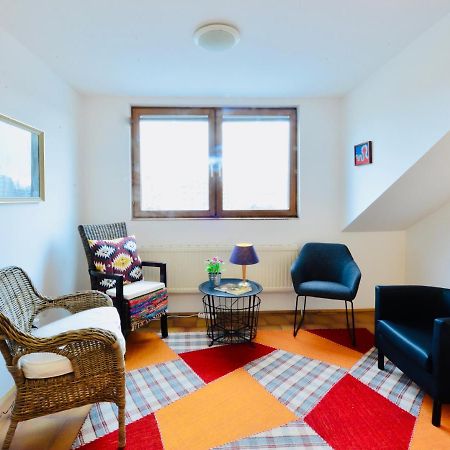 Charming Attic Apartment Near Messe Wien And Center Eksteriør billede
