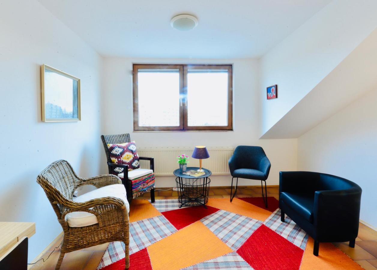 Charming Attic Apartment Near Messe Wien And Center Eksteriør billede