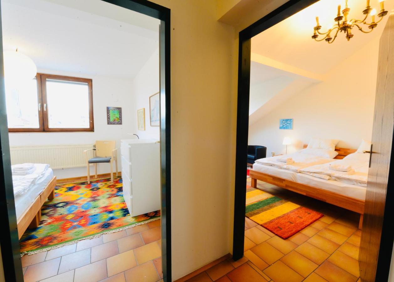 Charming Attic Apartment Near Messe Wien And Center Eksteriør billede