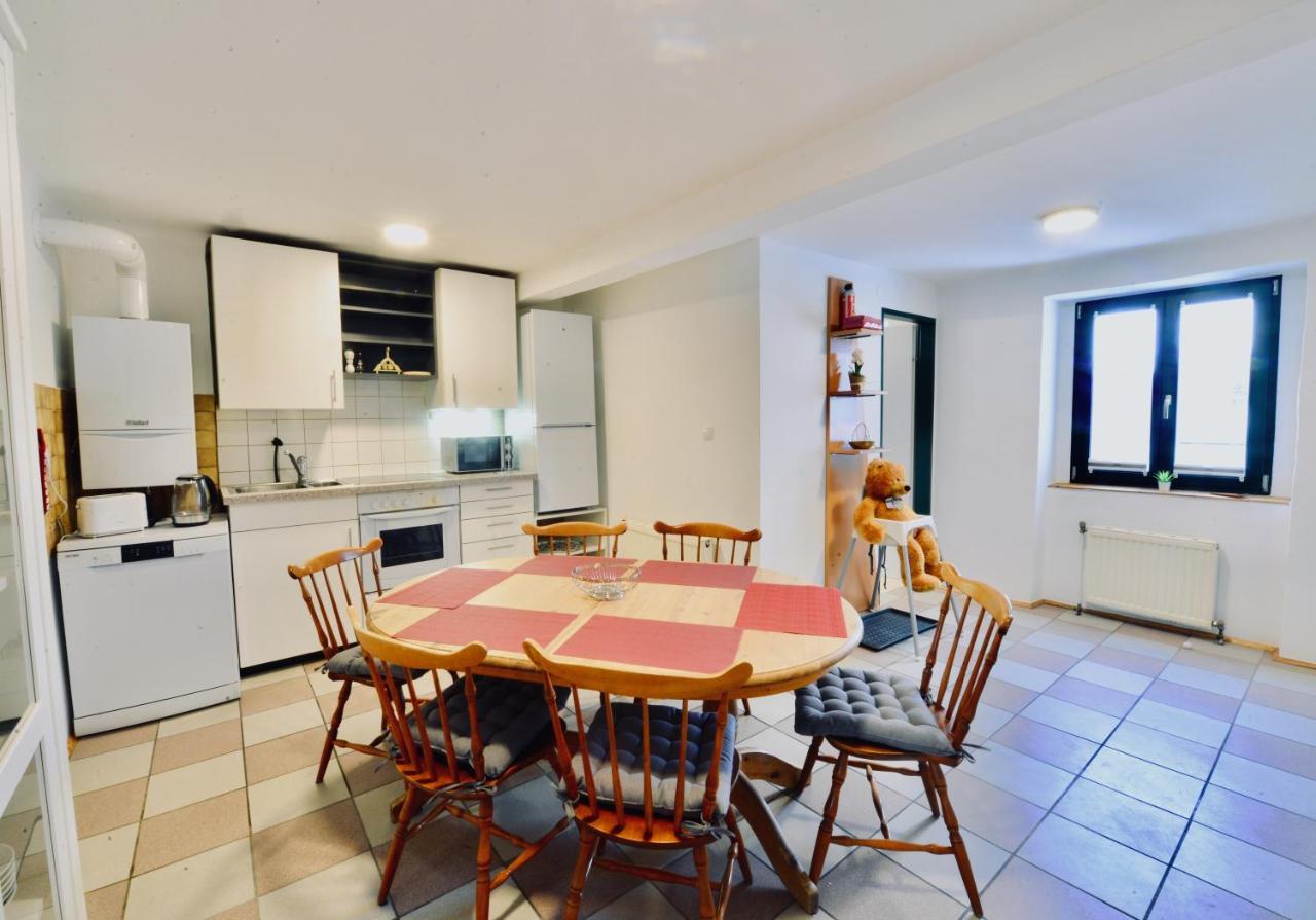 Charming Attic Apartment Near Messe Wien And Center Eksteriør billede